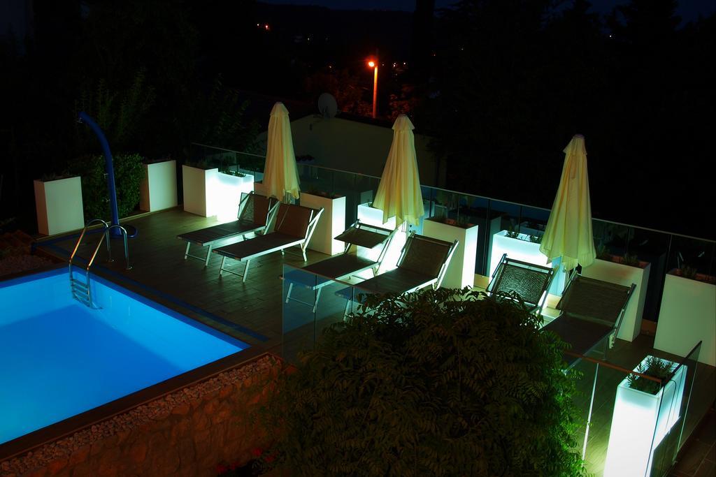 Ava Apartments Омишаль Экстерьер фото