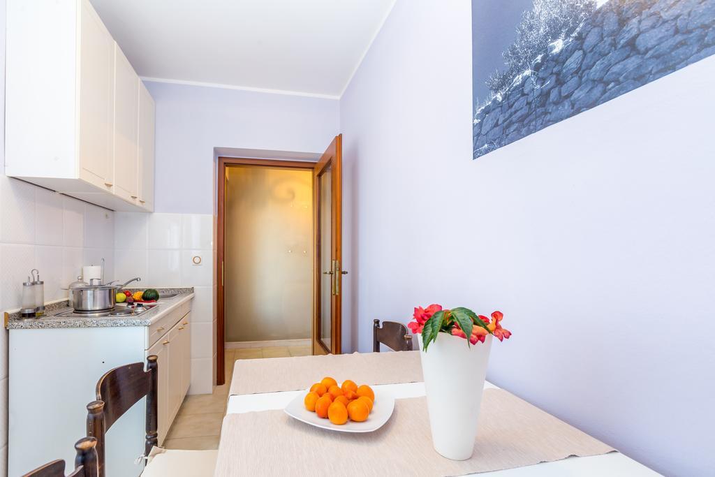 Ava Apartments Омишаль Экстерьер фото