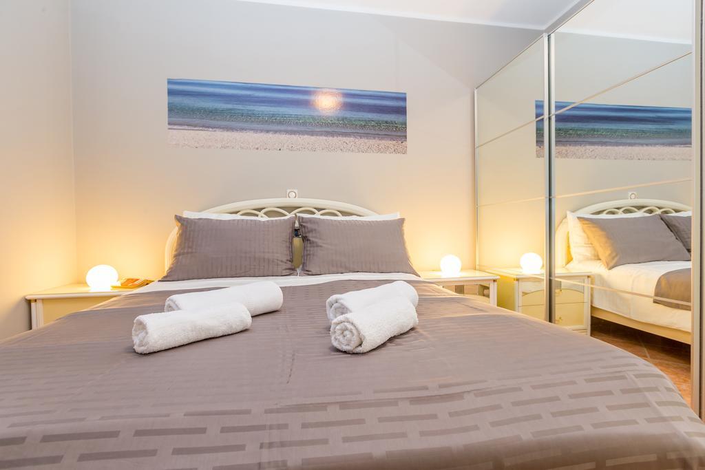 Ava Apartments Омишаль Экстерьер фото
